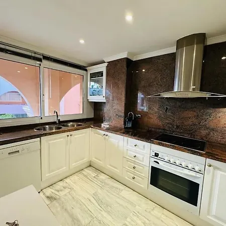 Magna 2 Bed With Speacular Sea Views * Marbella