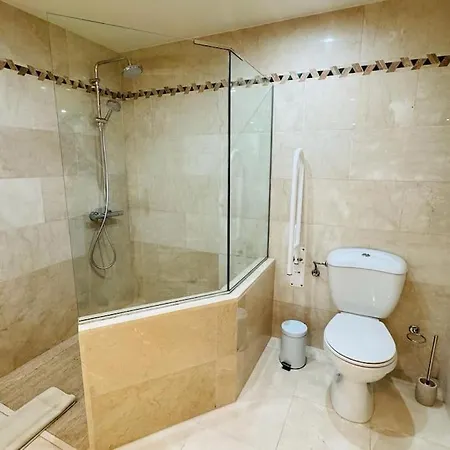 Magna 2 Bed With Speacular Sea Views マルベーリャ