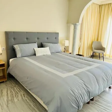 Magna 2 Bed With Speacular Sea Views Marbella