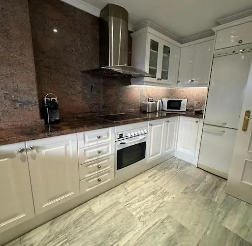 Magna 2 Bed With Speacular Sea Views Marbella