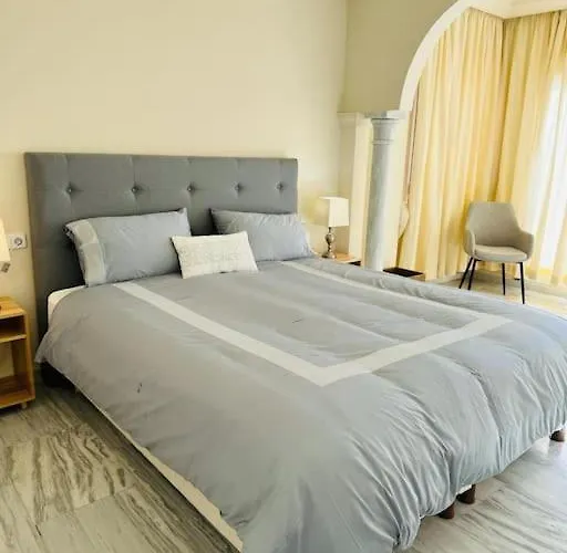 Magna 2 Bed With Speacular Sea Views Marbella